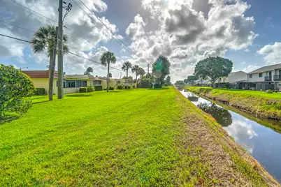 5780 Fernley Drive W #144, West Palm Beach, FL 33415 - Photo 4