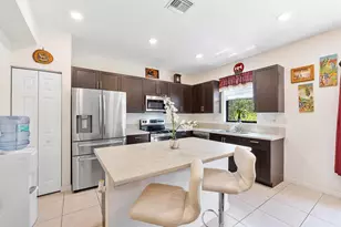 4721 Santa Cruz Way, Davie, FL 33314 - Photo 6