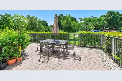 4721 Santa Cruz Way, Davie, FL 33314 - Photo 32