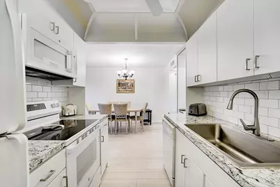 1056 Cambridge C, Deerfield Beach, FL 33442 - Photo 12
