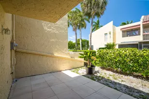 769 SE 1st Way, Deerfield Beach, FL 33441 - Photo 6