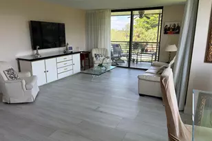 900 St Charles Pl, Pembroke Pines, FL 33026 - Photo 10