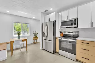 721 Fairway Dr, Plantation, FL 33317 - Photo 24