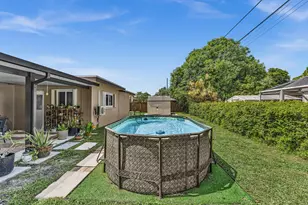 721 Fairway Dr, Plantation, FL 33317 - Photo 36