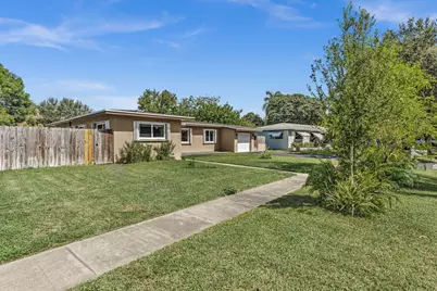 721 Fairway Drive, Plantation, FL 33317 - Photo 4