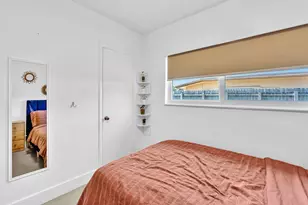 721 Fairway Dr, Plantation, FL 33317 - Photo 10