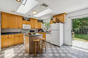 414 W Branch St, Lantana, FL 33462 - Photo 12