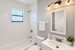 1565 W 28th St, West Palm Beach, FL 33404 - Photo 4