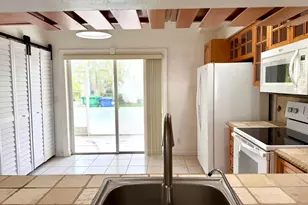 5662 NW 99th Way, Coral Springs, FL 33076 - Photo 6