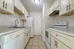 1239 N Benoist Farms Rd, West Palm Beach, FL 33411 - Photo 2