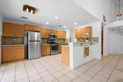 5331 NW 110th Avenue, Doral, FL 33178 - Photo 6