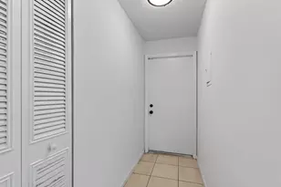450 SW 2nd Ave, Boca Raton, FL 33432 - Photo 30