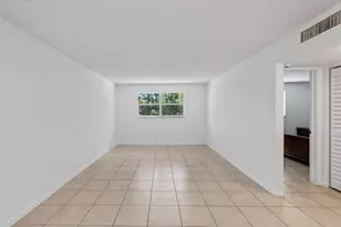450 SW 2nd Ave, Boca Raton, FL 33432 - Photo 6