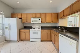 5035 Palmbrooke Cir, West Palm Beach, FL 33417 - Photo 2