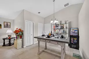1016 Cheryl Rd, Haverhill, FL 33417 - Photo 10