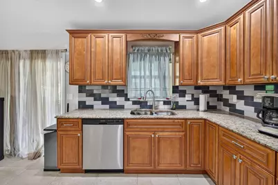 1016 Cheryl Road, Haverhill, FL 33417 - Photo 24