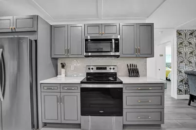 251 NE 17th Street, Delray Beach, FL 33444 - Photo 6