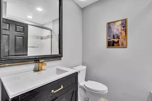 10831 SW 51st Ct, Davie, FL 33328 - Photo 14