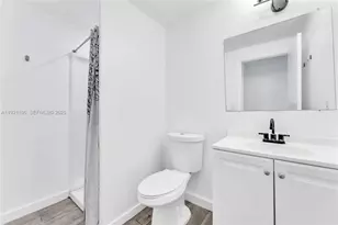 4917 SW 43rd Terrace, Dania Beach, FL 33314 - Photo 6