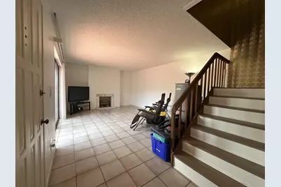 17 Lake Arbor Drive, Palm Springs, FL 33461 - Photo 6