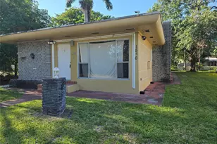 1560 NE 111th St, Miami, FL 33161 - Photo 2