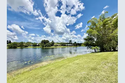 120 Saratoga Boulevard W, Royal Palm Beach, FL 33411 - Photo 44
