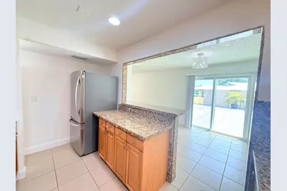 3324 SE Jefferson Street #3324, Stuart, FL 34997 - Photo 4