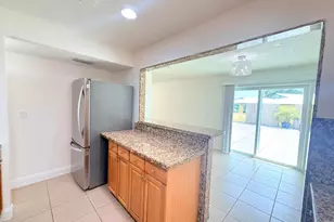 3324 SE Jefferson St, Stuart, FL 34997 - Photo 4