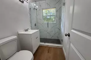 110 Cascade Ln, West Palm Beach, FL 33404 - Photo 6