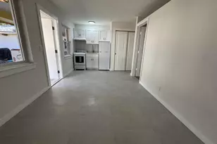 110 Cascade Ln, West Palm Beach, FL 33404 - Photo 4