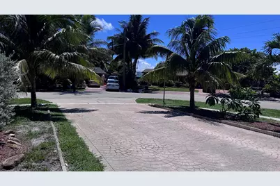 13 SW 13th Street, Deerfield Beach, FL 33441 - Photo 8