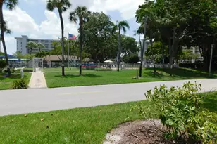 2650 S Course Dr, Pompano Beach, FL 33069 - Photo 36