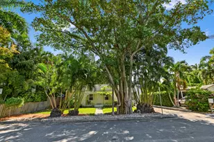 53 Palm Square, Delray Beach, FL 33483 - Photo 4
