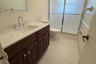 5515 N Lakewood Circle N, Margate, FL 33063 - Photo 8