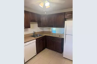 5515 N Lakewood Circle N #124, Margate, FL 33063 - Photo 2