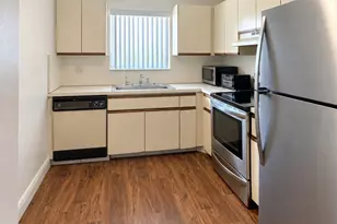 7432 Ashmont Cir, Tamarac, FL 33321 - Photo 6