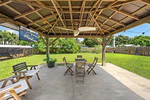 1 Windsor Rd W, Jupiter, FL 33469 - Photo 22