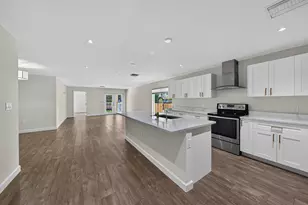 410 NE 34th St, Oakland Park, FL 33334 - Photo 4