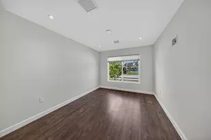 410 NE 34th St, Oakland Park, FL 33334 - Photo 30