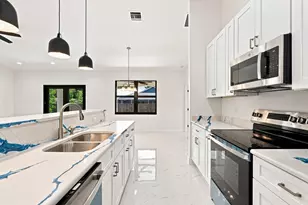 2356 30th Ave SW, Vero Beach, FL 32968 - Photo 10