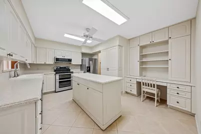 129 Alhambra Place, West Palm Beach, FL 33405 - Photo 12