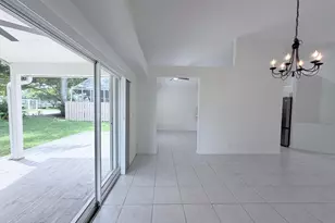1975 Oak Berry Cir, Wellington, FL 33414 - Photo 24
