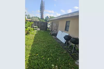 6134 Hogan Creek Road, Margate, FL 33063 - Photo 14