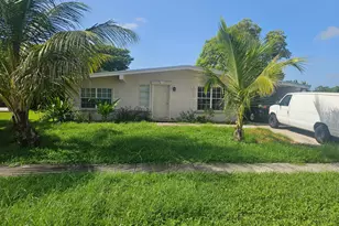 6134 Hogan Creek Rd, Margate, FL 33063 - Photo 2