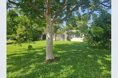 6134 Hogan Creek Road, Margate, FL 33063 - Photo 18