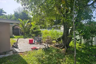6134 Hogan Creek Rd, Margate, FL 33063 - Photo 16