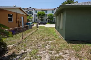 734 NE 1st St, Boynton Beach, FL 33435 - Photo 6