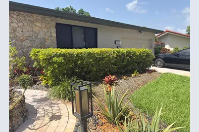 1970 NE 198th Terrace, Miami, FL 33179 - Photo 4