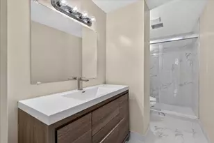 4200 Hillcrest Dr, Hollywood, FL 33021 - Photo 28