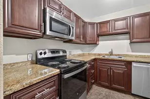 4200 Hillcrest Dr, Hollywood, FL 33021 - Photo 8